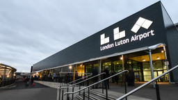 Luton Airport taxi transfer